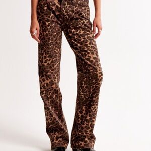 Abercrombie & Fitch Leopard Low Rise Baggy Jean. Size 24. Worn once!